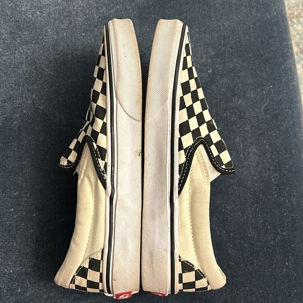 Vans - Picture 5 of 10